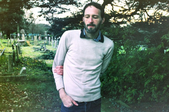 Alasdair_Roberts_2_by_Ben_Webb.jpg