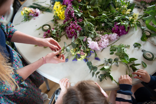 MakeDo-flower_crowns_credit_Ashleigh_Smith.jpg
