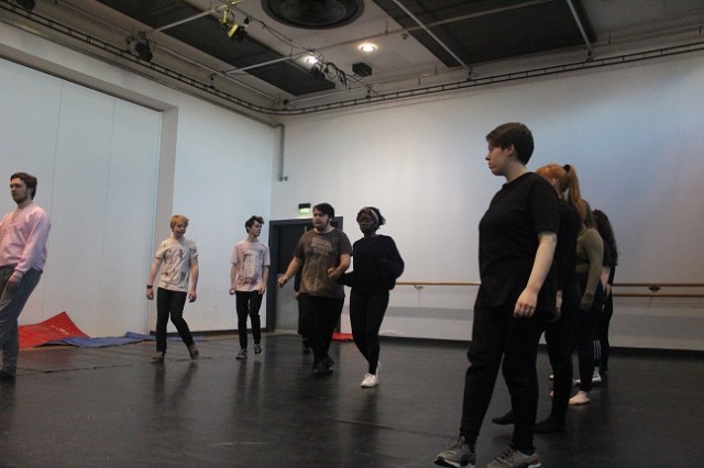 Platform_Rehearsal_Webpics_30.11_(4)_.jpg