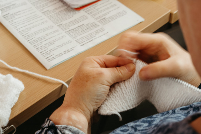 TP_-_knitting_1.jpg