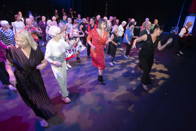 Tea_Dance_Platform_MFG_-177.jpg