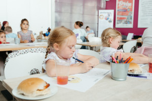 October activities: free breakfasts, lunches & activities 